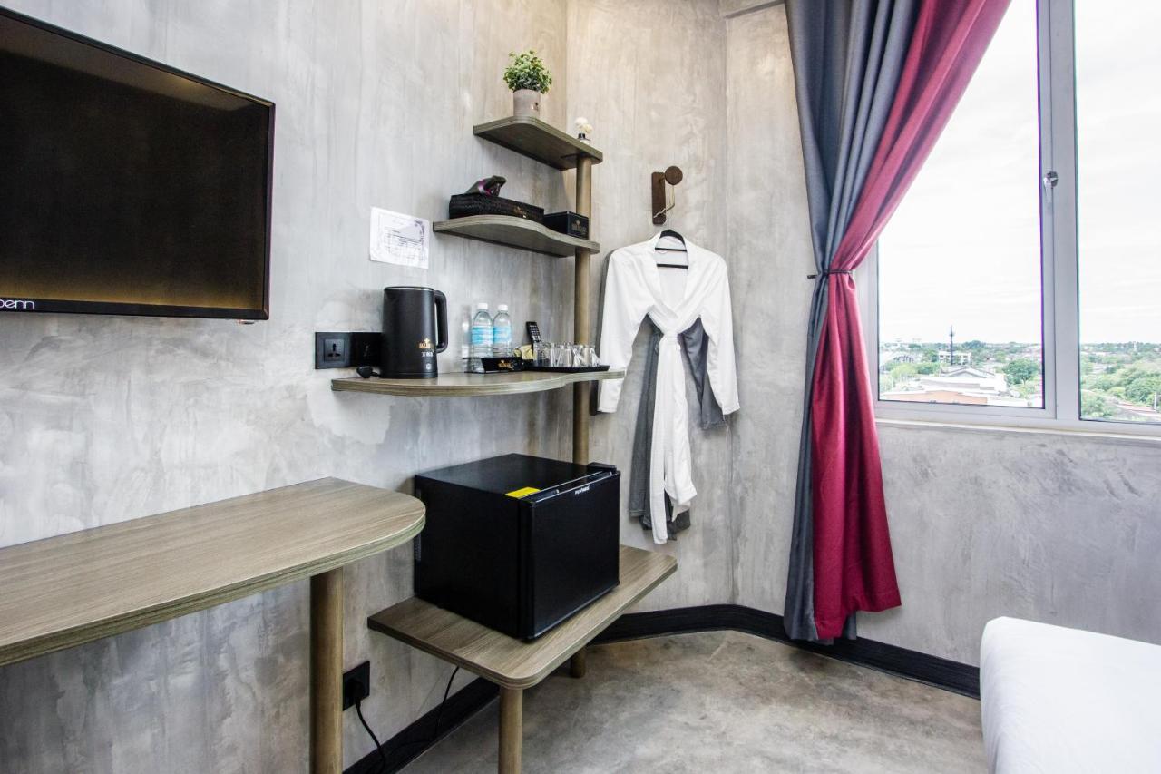Sri Indar Hotel & Suites Parit Buntar Zewnętrze zdjęcie
